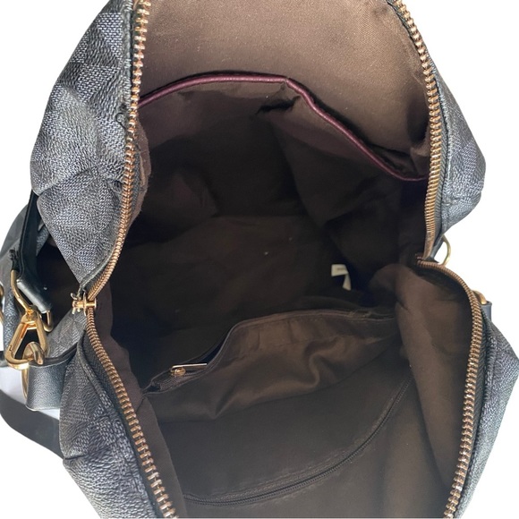 Backpack Purse with Triangle Print Preowned - Picture 5 of 9